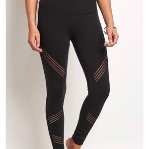 Alo Black Leggings